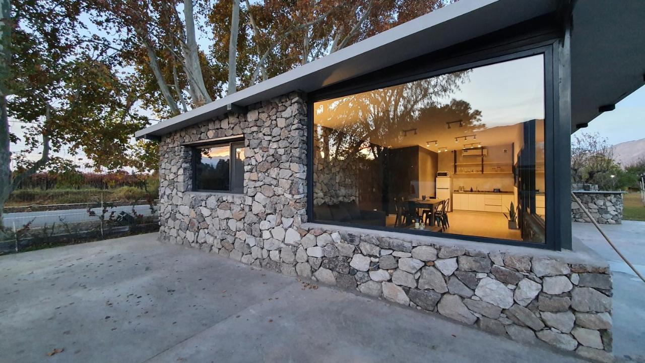 Casa De Piedra Holiday home *